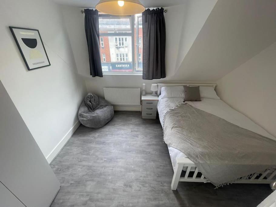 Lovely 2 Bed On Tower Bridge Лондон Экстерьер фото